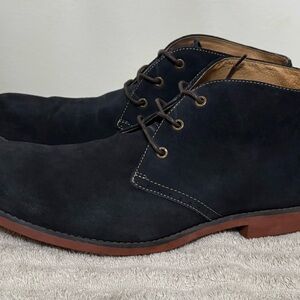 Johnston & Murphy Dark Blue Suede Chukka Boots